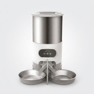 Wi-Fi Automatic Pet Feeder on a white background